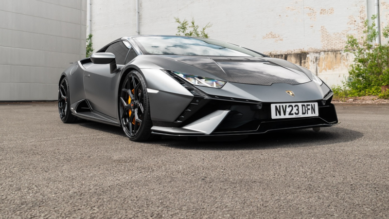Photo of Novitec Trunk Lid with Air Ducts for the Lamborghini Huracan EVO/EVO RWD - Image 2